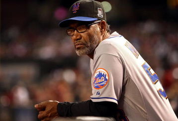 PHOENIX - AUGUST 10:  Manager Jerry Manuel of the New York Mets looks on from the dugout during the game against the Arizona Diamondbacks at Chase Field on August 10, 2009 in Phoenix, Arizona. The Diamondbacks defeated the Mets 7-4.  (Photo by Christian Petersen/Getty Images)
