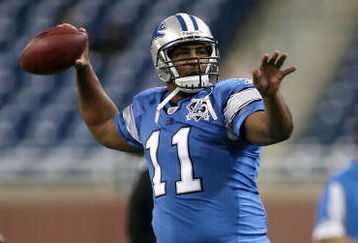 DETROIT - NOVEMBER 23:  Quarterback Daunte Culpepper #11 of the Detroit Lions warms up before the NFL game against the Tampa Bay Buccaneers at Ford Field on November 23, 2008 in Detroit, Michigan.  The Buccaneers defeated the Lions 38-20.  (Photo by Christian Petersen/Getty Images)