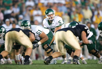 SOUTH BEND, IN - SEPTEMBER 17:   Drew Stanton #5 of  the Michigan State Spartans calls a play during the game with the Notre Dame Fighting Irish on September 17, 2005 at Notre Dame Stadium in South Bend, Indiana.  The Spartans defeated the Irish 44-41 in overtime. (Photo by Elsa/Getty Images)