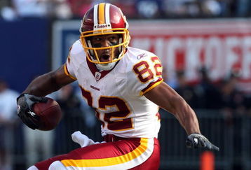 EAST RUTHERFORD, NJ - SEPTEMBER 13:  Antwaan Randle El #82 of the Washington Redskins runs the ball against the New York Giants on September 13, 2009 at Giants Stadium in East Rutherford, New Jersey.  (Photo by Jim McIsaac/Getty Images)