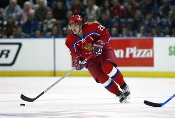 KELOWNA, CANADA - DECEMBER 26:  Sergei Shirokov #29 of Team Russia skates against Team Sweden during their World Junior Hockey Championships game at Prospera Place on December 26, 2005 in Kelowna, British Columbia, Canada. Russia defeated Sweden 5-1. (Photo By Dave Sandford/Getty Images)