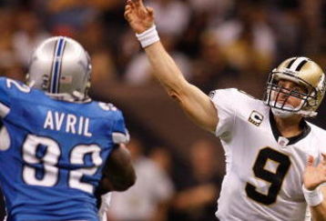 NEW ORLEANS - SEPTEMBER 13:  Quarterback Drew Brees #9 of the New Orleans Saints throws a pass against the Detroit Lions at the Louisiana Superdome on September 13, 2009 in New Orleans, Louisiana.  (Photo by Chris Graythen/Getty Images)