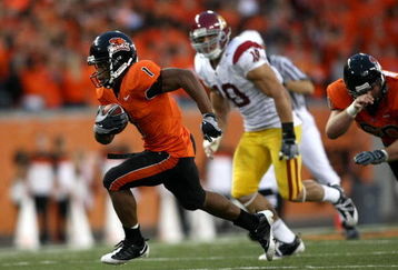 CORVALIS, OR - SEPTEMBER 25:  Jacquizz Rodgers #1 of the Oregon State Beavers runs with the ball against the Southern California Trojans at Reser Stadium on September 25, 2008 in Corvalis, Oregon.  (Photo by Jonathan Ferrey/Getty Images)