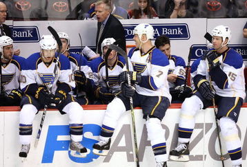 GLENDALE, AZ - APRIL 07:  Head coach Andy Murray of the St. Louis Blues directs his team during a time out in the NHL game against the Phoenix Coyotes at Jobing.com Arena on April 7, 2009 in Glendale, Arizona.  (Photo by Christian Petersen/Getty Images)