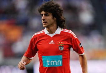 AMSTERDAM, NETHERLANDS - JULY 24:  Pablo Aimar of Benfica during the Amsterdam Tournament match between Sunderland and Benfica at the Amsterdam Arena on July 24, 2009 in Amsterdam, Netherlands. (Photo by Michael Regan/Getty Images)