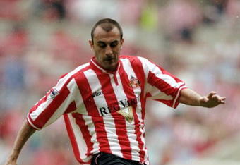 11 Sep 1999: Daniel Dichio of Sunderland in action in the Premiership match against Leicester, played at the Stadium of Light in Sunderland, England. Sunderland won the match 2-0. \ Mandatory Credit: Alex Livesey /Allsport