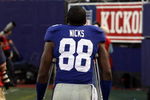 EAST RUTHERFORD, NJ - SEPTEMBER 13:  Hakeem Nicks #88 of the New York Giants leaves the game after spraining his ankle against the Washington Redskins on September 13, 2009 at Giants Stadium in East Rutherford, New Jersey.  (Photo by Jim McIsaac/Getty Images)