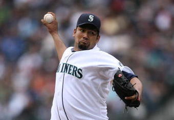 SEATTLE - APRIL 19:  Starting pitcher Carlos Silva #52 of the Seattle Mariners pitches against the Detroit Tigers on April 19, 2009 at Safeco Field in Seattle, Washington. (Photo by Otto Greule Jr/Getty Images)