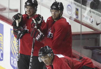 CALGARY, AB - AUGUST 24: Linemates (from left) Sidney Crosby, Rick Nash and Jarome Iginla during the second practice of the Team Canada Olympic Orientation Camp on August 24, 2009 at the Pengrowth Saddledome in Calgary, Alberta, Canada. (Photo by Mike Ridewood/Getty Images)