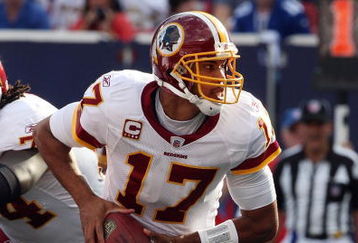 EAST RUTHERFORD, NJ - SEPTEMBER 13:  Jason Campbell #17 of the Washington Redskins looks to throw a pass against the New York Giants on September 13, 2009 at Giants Stadium in East Rutherford, New Jersey.  (Photo by Jim McIsaac/Getty Images)