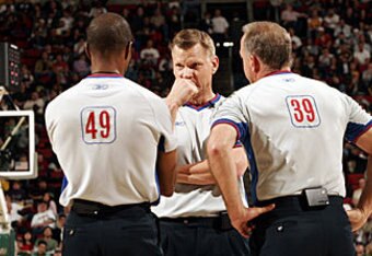 20070502_nba_refs_71025152_18_crop_340x234