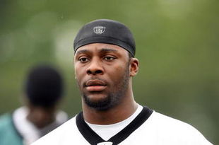 PHILADELPHIA - MAY 1: Linebacker Charleston Hughes #52 of the Philadelphia Eagles looks on during minicamp practice at the NovaCare Complex on May 1, 2009 in Philadelphia, Pennsylvania. (Photo by Hunter Martin/Getty Images)