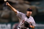 ANAHEIM, CA - AUGUST 24:  Justin Verlander #35 of the Detroit Tigers throws a pitch against the Los Angeles Angels of Anaheim on August 24, 2009 at Angel Stadium in Anaheim, California.   (Photo by Stephen Dunn/Getty Images)