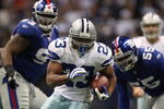 IRVING, TX - DECEMBER 14:  Running back Tashard Choice #23 of the Dallas Cowboys runs for a touchdown against the New York Giants in the fourth quarter at Texas Stadium on December 14, 2008 in Irving, Texas.  (Photo by Ronald Martinez/Getty Images)