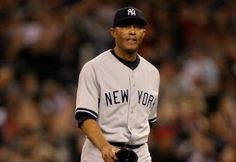 SEATTLE - SEPTEMBER 18:  Closing pitcher Mariano Rivera #42 of the New York Yankees leaves the field after giving up a game winning two-run homer in the bottom of the ninth inning to Ichiro Suzuki #51 of the Seattle Mariners on September 18, 2009 at Safeco Field in Seattle, Washington. (Photo by Otto Greule Jr/Getty Images)