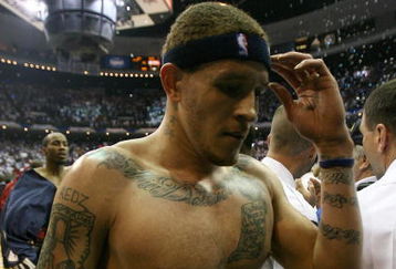 ORLANDO, FL - MAY 30: Delonte West #13 of the Cleveland Cavaliers walks off the court after being defeated by the Orlando Magic in Game Six of the Eastern Conference Finals during the 2009 Playoffs at Amway Arena on May 30, 2009 in Orlando, Florida. NOTE TO USER: User expressly acknowledges and agrees that, by downloading and or using this photograph, User is consenting to the terms and conditions of the Getty Images License Agreement  (Photo by Elsa/Getty Images)
