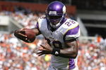 CLEVELAND - SEPTEMBER 13:  Adrian Peterson #28 of the Minnesota Vikings is hit by D'Qwell Jackson #52 of the Cleveland Brwons at Cleveland Browns Stadium on September 13, 2009 in Cleveland, Ohio.  (Photo by Matt Sullivan/Getty Images)