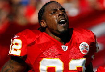 KANSAS CITY, MO - NOVEMBER 2:  Dwayne Bowe #82 of the Kansas City Chiefs reacts after catching a pass for a touchdown during the first half of the game against the Tampa Bay Buccaneers at Arrowhead Stadium November 2, 2008 in Kansas City, Missouri.  (Photo by Jamie Squire/Getty Images)