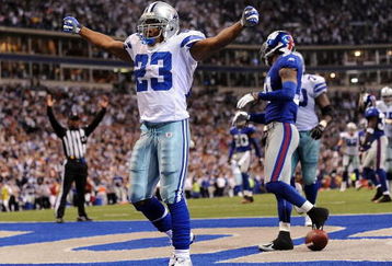 IRVING, TX - DECEMBER 14:  Running back Tashard Choice #23 of the Dallas Cowboys celebrates his touchdown against the New York Giants in the fourth quarter at Texas Stadium on December 14, 2008 in Irving, Texas.  (Photo by Ronald Martinez/Getty Images)