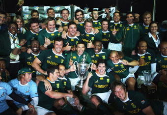 HAMILTON, NEW ZEALAND - SEPTEMBER 12:  South Africa celebrate with the Tri Nations and Freedom Cup following the Tri Nations Test between the New Zealand All Blacks and South African Springboks at Waikato Stadium on September 12, 2009 in Hamilton, New Zealand.  (Photo by Phil Walter/Getty Images)