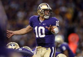 SEATTLE - SEPTEMBER 5:  Quarterback Jake Locker #10 of the Washington Huskies calls out an audible from the line of scrimmage during their game against the LSU Tigers on September 5, 2009 at Husky Stadium in Seattle, Washington. The LSU Tigers defeated the Washington Huskies 31-23. (Photo by Otto Greule Jr/Getty Images)