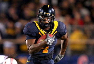 BERKELEY, CA - SEPTEMBER 05:  Jahvid Best #4 of the California Golden runs with the ball during their game against the Maryland Terrapins at California Memorial Stadium on September 5, 2009 in Berkeley, California.  (Photo by Ezra Shaw/Getty Images)