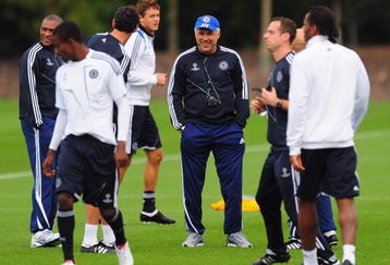 COBHAM, SURREY - SEPTEMBER 14:  Manager Carlo Ancelotti (centre) in relaxed mood during a Chelsea training session at the Chelsea training ground on September 14, 2009 in Cobham, Surrey.  (Photo by Mike Hewitt/Getty Images)