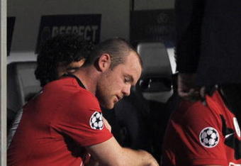 ISTANBUL, TURKEY - SEPTEMBER 15:  Wayne Rooney of Manchester United is substituted during the UEFA Champions League Group B match between Besiktas and Manchester United at the Inonu Stadium on September 15, 2009 in Istanbul, Turkey.  (Photo by Shaun Botterill/Getty Images)