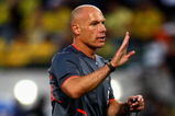 BLOEMFONTEIN, SOUTH AFRICA - JUNE 15:  Referee Howard Webb in action during the FIFA Confederations Cup match between Brazil and Egypt at The Free State Stadium on June 15, 2009 in Bloemfontein, South Africa.  (Photo by Laurence Griffiths/Getty Images)