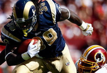 LANDOVER, MD - SEPTEMBER 20:  Steven Jackson #39 of the St. Louis Rams is tackled by London Fletcher #59 of the Washington Redskins during their game on September 20, 2009 at FedEx Field in Landover, Maryland.  The Redskins defeated the Rams by a score of 9-7.  (Photo by Win McNamee/Getty Images)
