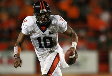 CORAL GABLES, FL - NOVEMBER 10:  Quarterback Jameel Sewell #10 of the Virginia Cavaliers scrambles against the Miami Hurricanes at the Orange Bowl on November 10, 2007 in Coral Gables, Florida.  (Photo by Doug Benc/Getty Images)