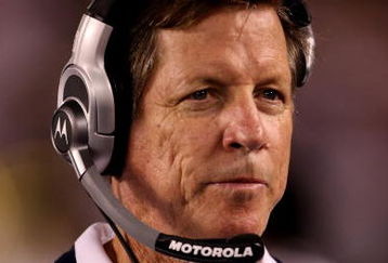 SAN DIEGO - SEPTEMBER 04:  Head coach Norv Turner of the San Diego Chargers walks on the sidelines in the game with  the San Francisco 49ers on September 4, 2009 at Qualcomm Stadium in San Diego, California.  The Chargers won 26-7. (Photo by Stephen Dunn/Getty Images)