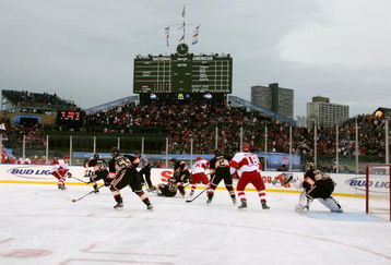 CHICAGO - JANUARY 01:  The Chicago Blackhawks play against the Detroit Red Wings during the NHL Winter Classic at Wrigley Field on January 1, 2009 in Chicago, Illinois.  (Photo by Jonathan Daniel/Getty Images)