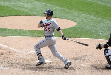 CHICAGO - JUNE 08:  Ryan Raburn #25 of the Detroit Tigers swings at the pitch against the Chicago White Sox on June 8, 2009 at U.S. Cellular Field in Chicago, Illinois. (Photo by Jonathan Daniel/Getty Images) 