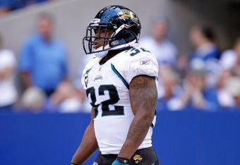 INDIANAPOLIS - SEPTEMBER 13:  Maurice Jones-Drew #32 of the Jacksonville Jaguars is pictured during the game against the Indianapolis Colts  at Lucas Oil Stadium on September 13, 2009 in Indianapolis, Indiana.  (Photo by Andy Lyons/Getty Images)