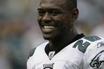 PHILADELPHIA - SEPTEMBER 21: Lito Sheppard #26 of the Philadelphia Eagles smiles as he walks off the field during pre-game warmups before their game against the Pittsburgh Steelers on September 21, 2008 at Lincoln Financial Field in Philadelphia, Pennsylvania. (Photo by Chris Gardner/Getty Images)