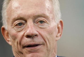 ARLINGTON, TX - SEPTEMBER 05:  Owner Jerry Jones of the Dallas Cowboys before a game between the Brigham Young Cougars and the Oklahoma Sooners at Cowboys Stadium on September 5, 2009 in Arlington, Texas.  (Photo by Ronald Martinez/Getty Images)
