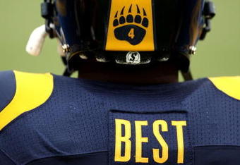 BERKELEY, CA - SEPTEMBER 05:  Jahvid Best #4 of the California Golden warms up before their game against the Maryland Terrapins at California Memorial Stadium on September 5, 2009 in Berkeley, California.  (Photo by Ezra Shaw/Getty Images)