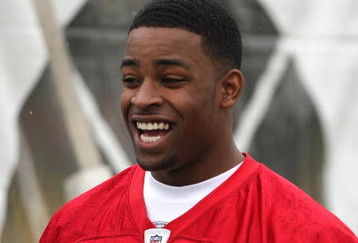 SANTA CLARA, CA - MAY 01:  Michael Crabtree #15 of the San Francisco 49ers looks on at practice during the 49ers Minicamp at their training facilities on May 1, 2009 in Santa Clara, California. Crabtree was the 49ers first round draft pick.  (Photo by Jed Jacobsohn/Getty Images)