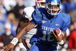 LEXINGTON, KY - NOVEMBER 8:  Randall Cobb #18 of the Kentucky Wildcats carries the ball during the game against the Georgia Bulldogs at Commonwealth Stadium on November 8, 2008 in Lexington, Kentucky. (Photo by Andy Lyons/Getty Images)