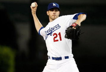 LOS ANGELES, CA - SEPTEMBER 14:  Jon Garland #21 of the Los Angeles Dodgers pitches against the Pittsburgh Pirates at Dodger Stadium on September 14, 2009 in Los Angeles, California.  (Photo by Jeff Gross/Getty Images)