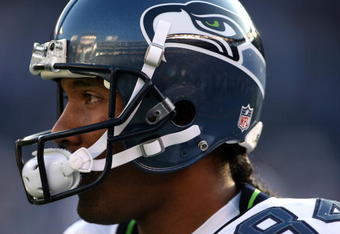SAN DIEGO - AUGUST 15:  Wide receiver T.J. Houshmandzadeh #84 of the Seattle Seahawks warms up for the game with the San Diego Chargers on August 15, 2009 at Qualcomm Stadium in San Diego, California.   The Seahawks won 20-17.  (Photo by Stephen Dunn/Getty Images)