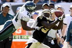 PHILADELPHIA - SEPTEMBER 20:  Sheldon Brown #24 of the Philadelphia Eagles tries to break up a pass to Devery Henderson #19 of the New Orleans Saints during their game at Lincoln Financial Field on September 20, 2009 in Philadelphia, Pennsylvania.  (Photo by Jeff Zelevansky/Getty Images)