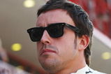 VALENCIA, SPAIN - AUGUST 22:  Fernando Alonso of Spain and Renault walks down the pitlane during the final practice session prior to qualifying for the European Formula One Grand Prix at the Valencia Street Circuit on August 22, 2009, in Valencia, Spain.  (Photo by Ryan Pierse/Getty Images)