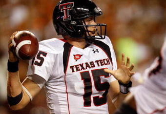 AUSTIN, TX - SEPTEMBER 19:  Quarterback Taylor Potts #15 of the Texas Tech Red Raiders drops back to pass against the Texas Longhorns at Darrell K Royal-Texas Memorial Stadium on September 19, 2009 in Austin, Texas.  (Photo by Ronald Martinez/Getty Images)