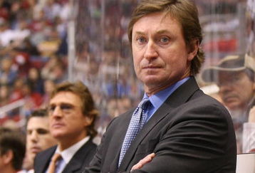 GLENDALE, AZ - FEBRUARY 28:  Head Coach Wayne Gretzky of the Phoenix Coyotes manages his team from behind the bench during his game against the St. Louis Blues on February 28, 2009 at the Jobing.com Arena in Glendale, Arizona.  (Photo by Bruce Bennett/Getty Images)