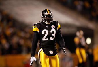 PITTSBURGH - JANUARY 18:  Tyrone Carter #23 of the Pittsburgh Steelers looks on against the Baltimore Ravens during the AFC Championship game on January 18, 2009 at Heinz Field in Pittsburgh, Pennsylvania.  (Photo by Streeter Lecka/Getty Images)