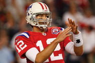 FOXBORO, MA - SEPTEMBER 14: Quarterback Tom Brady #12 of the New England Patriots calls a time out during the second quarter against the Buffalo Bills on September 14, 2009 at Gillette Stadium in Foxboro, Massachusetts. (Photo by Jim Rogash/Getty Images)
