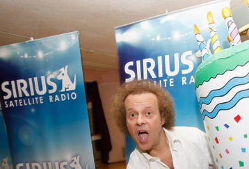 BEVERLY HILLS, CA - JULY 13:  Fitness expert Richard Simmons hosts his weekly radio show on Sirius Satelitte Radio alongside his 60th birthday at the Slimmons Studios on July 13, 2008 in Beverly Hills, California.  (Photo by Michael Buckner/Getty Images)