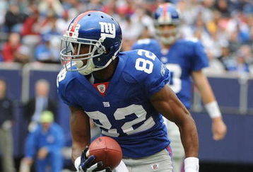 EAST RUTHERFORD, NJ - OCTOBER 05:  Mario Manningham #82 of the New York Giants plays against the Seattle Seahawks during their game on October 5, 2008 at Giants Stadium in East Rutherford, New Jersey.  (Photo by Al Bello/Getty Images)